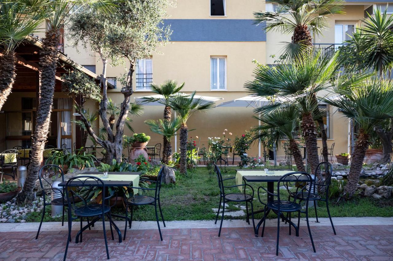 Margherita Hotel 3*